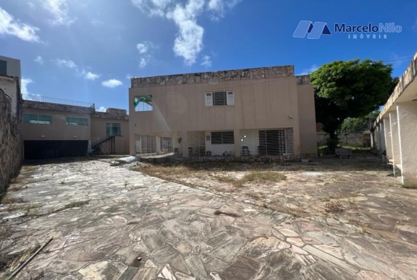 Casa em Olinda com Piscina, 900m2 de terreno e 736m2 de Construção