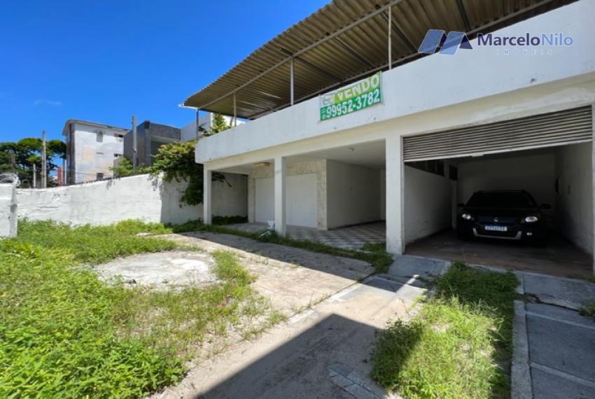 Casa Comercial na Avenida ao Lado do Hospital Esperança